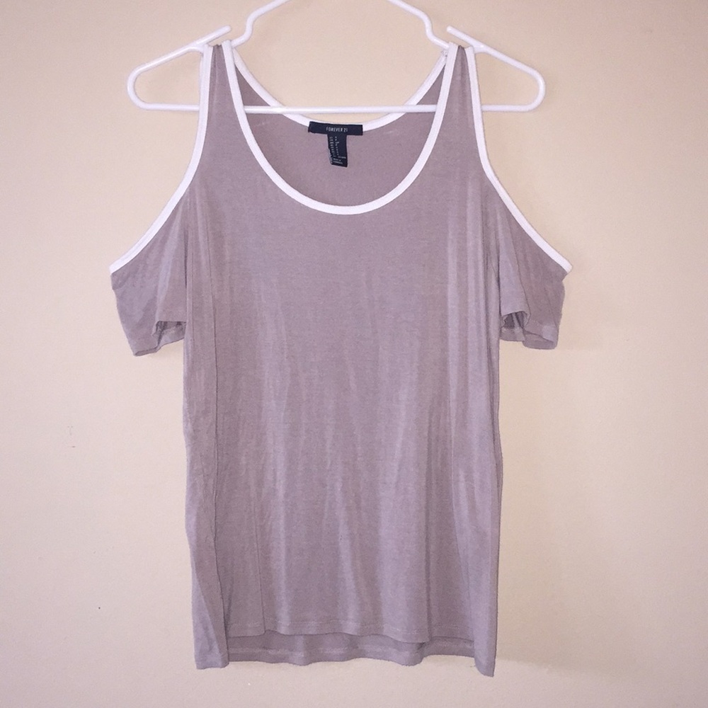 Youth small shirt from forever 21.